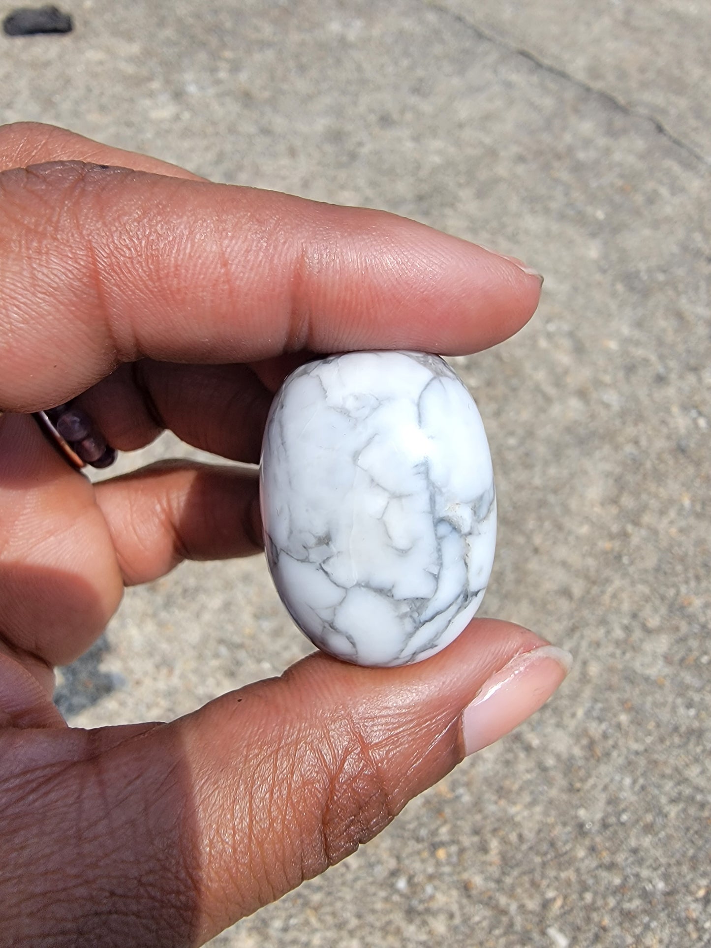 Howlite Tumble