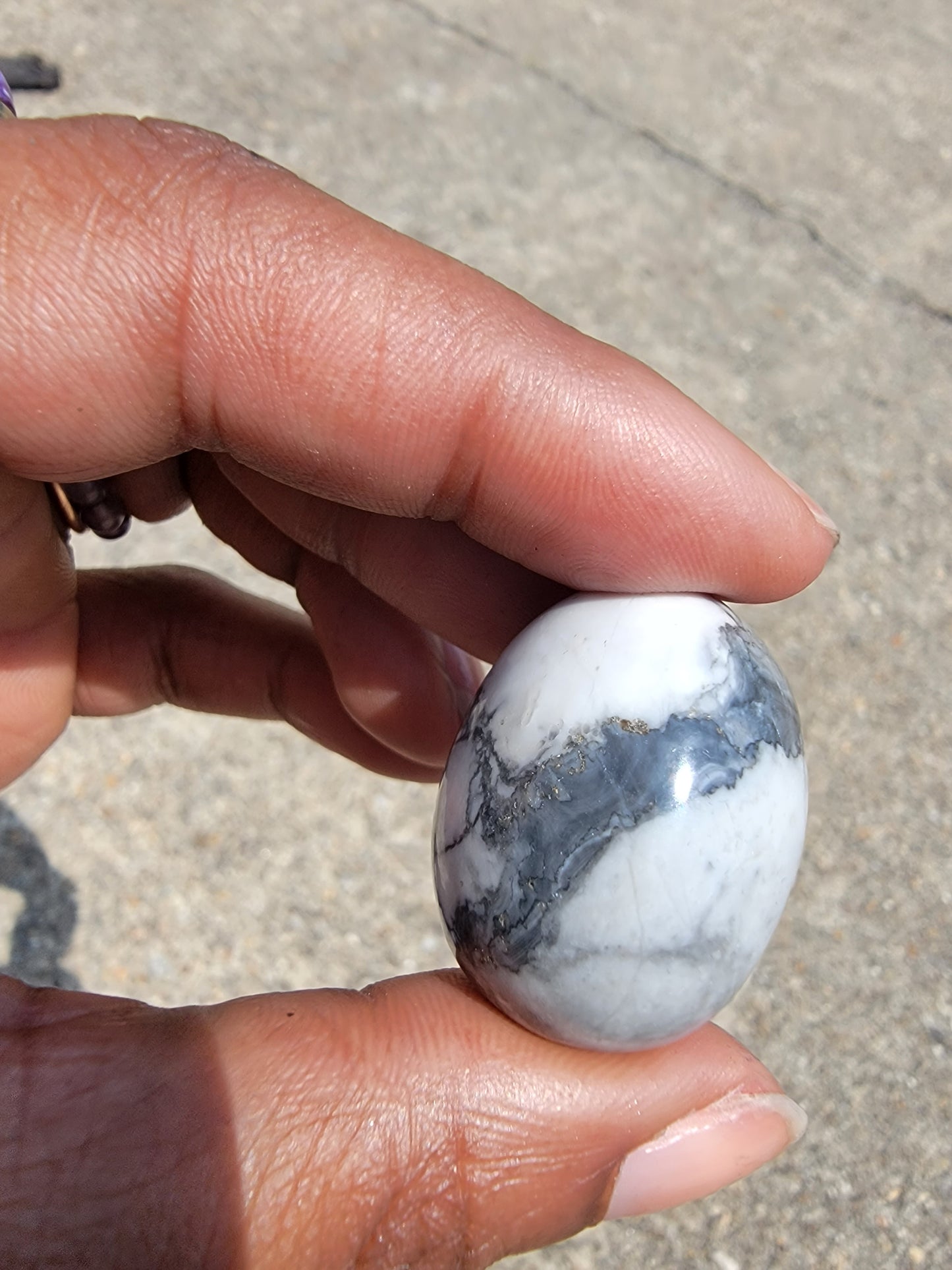 Howlite Tumble