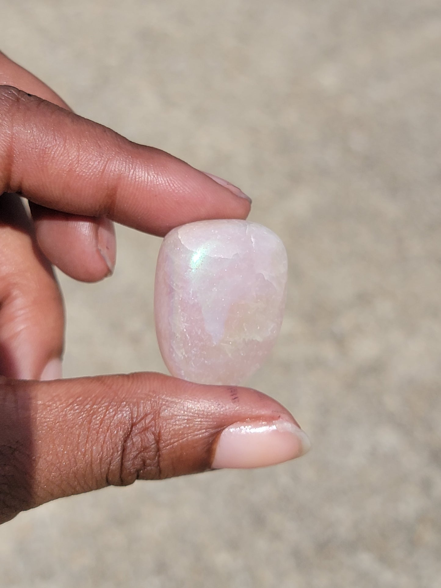 Aura Rose Quartz Tumble (small)