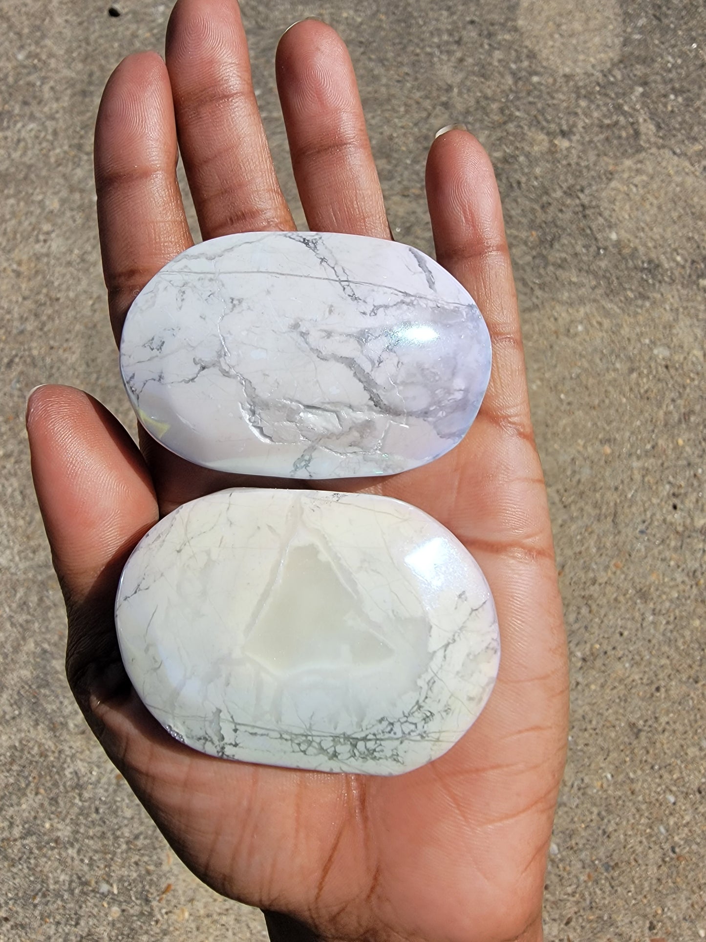 Aura Coated Howlite Palm Stone