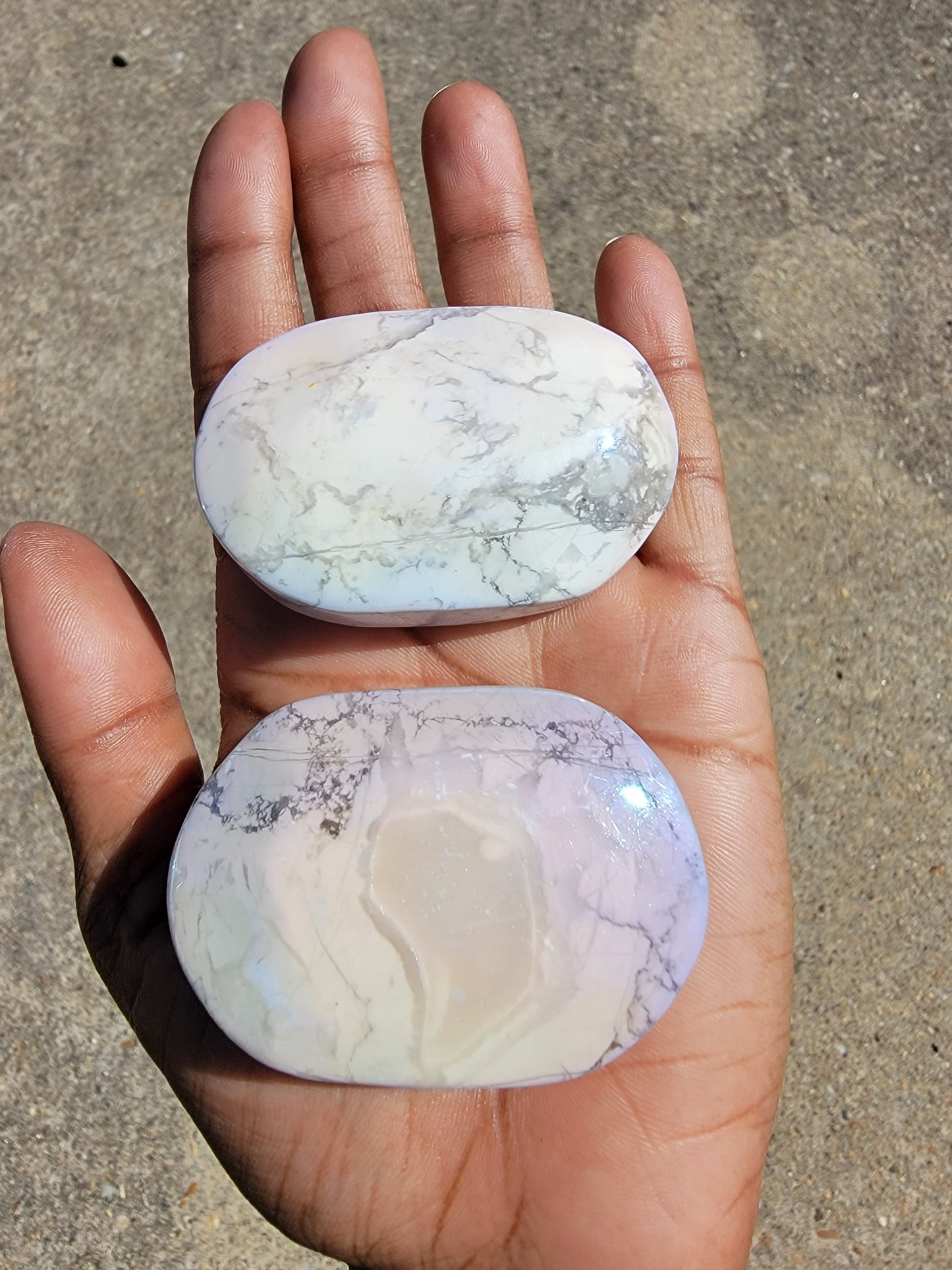 Aura Coated Howlite Palm Stone