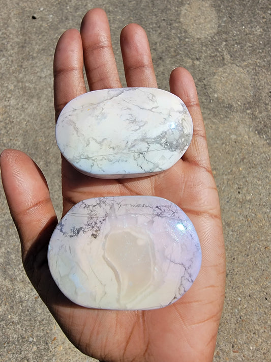 Aura Coated Howlite Palm Stone