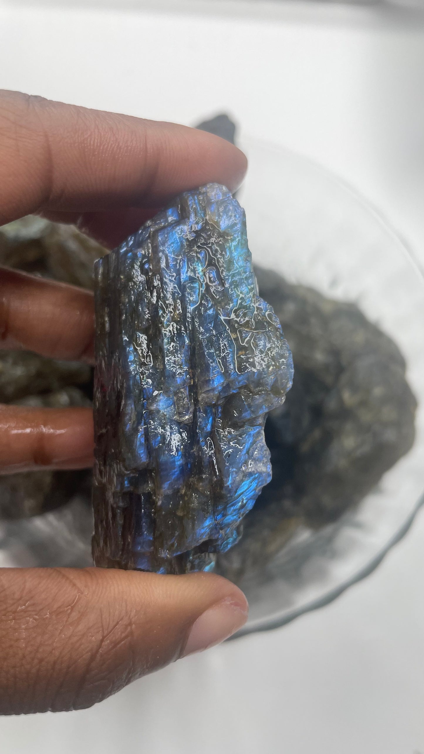 Raw Labradorite (medium)