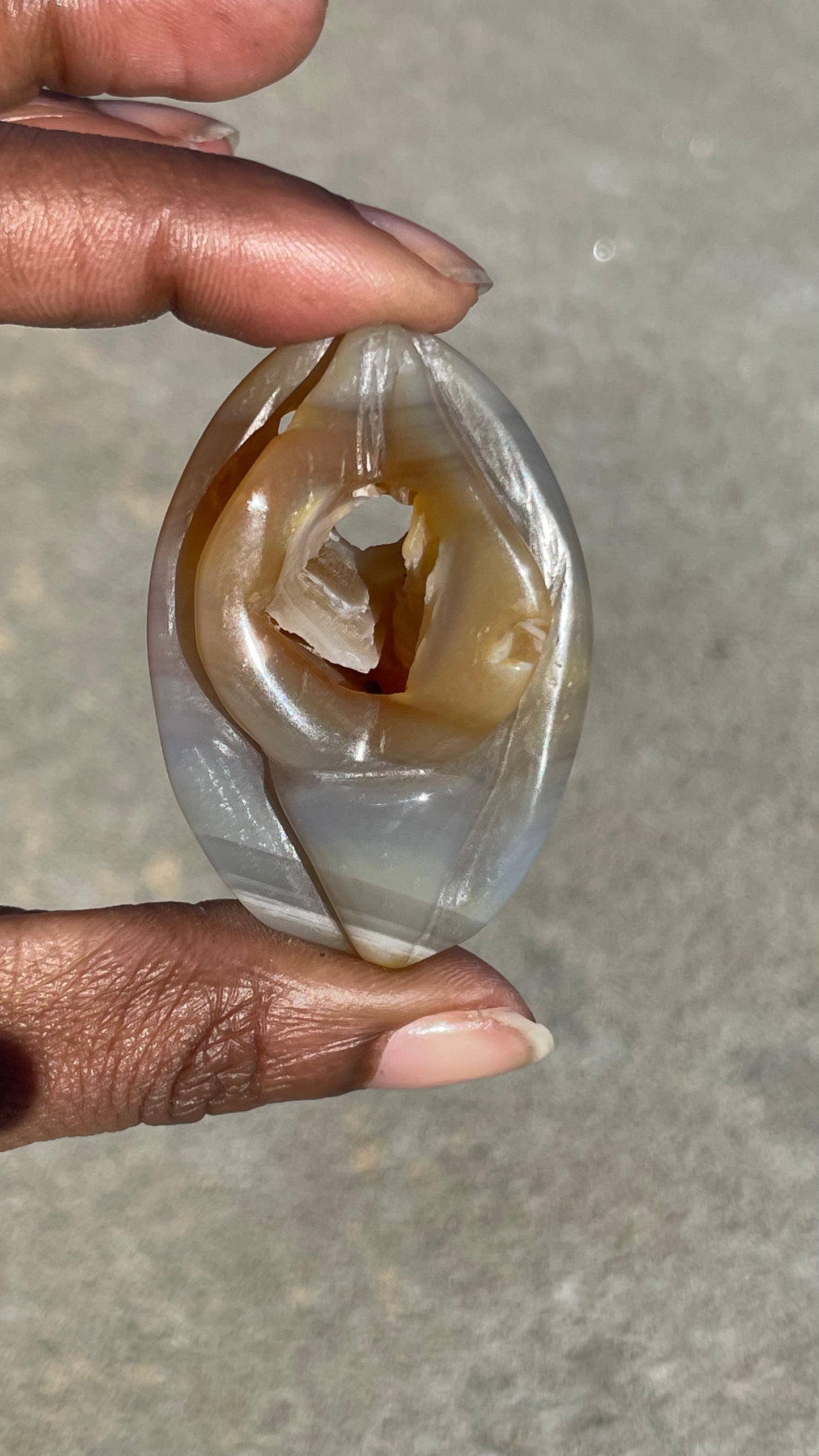 Agate Yoni